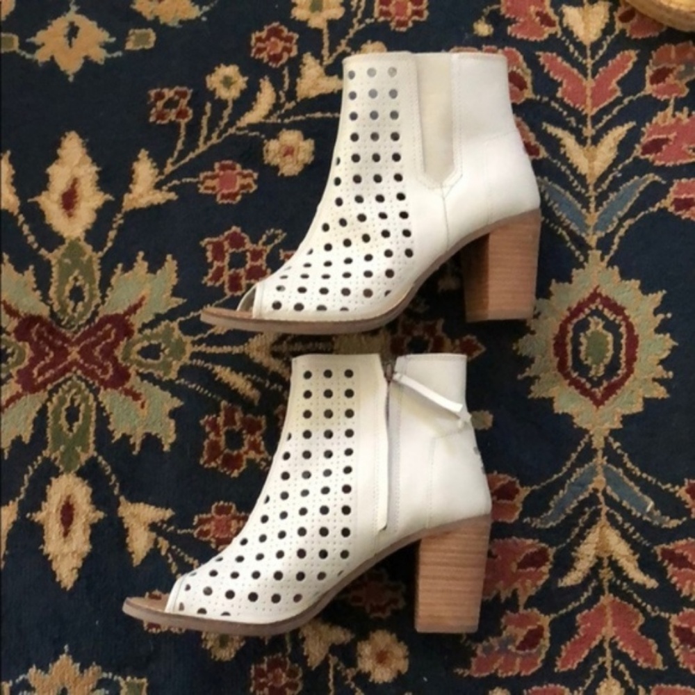 TOMS Leather Basket Weave Majorca Peep Toe Bootie - Picture 4 of 8
